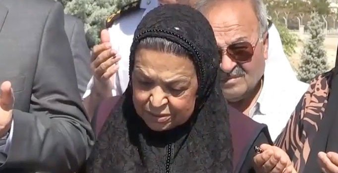 Neşet Ertaş'ın kardeşi Ayşe Garip, trafik kazasında hayatını kaybetti