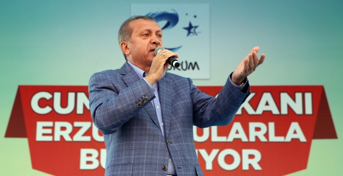 Erdoğan: Milletle değil Vatikan'la saf tutmuşlar