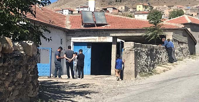 Nevşehir'de tartıştığı eşini bıçaklayarak katletti