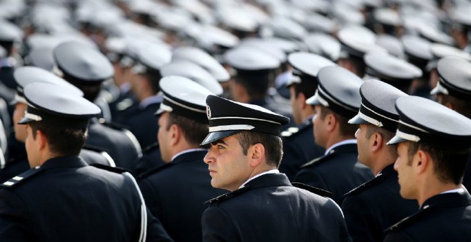 Sadece KHK yoluyla 33 bin kişi emniyetten ihraç edildi