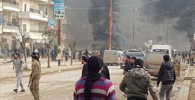 Afrin'de bomba yüklü araç infilak etti: En az 5 ölü