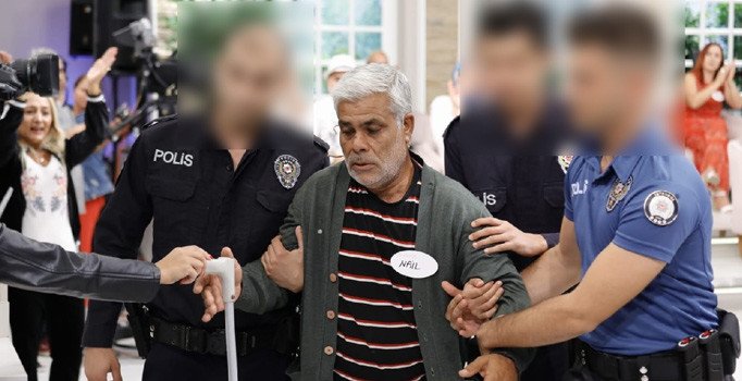 Canlı yayına kızını aramak için katıldı, korkunç gerçek ortaya çıktı