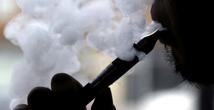 ABD'de elektronik sigara 9 can aldı