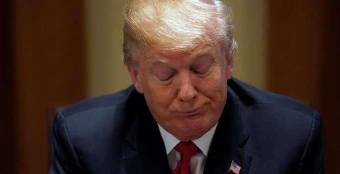 ABD'de Donald Trump'ın azledilmesi için ilk adım atıldı