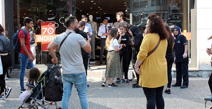 Yalova'da halk sokağa döküldü