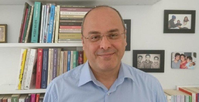 Akademisyen Bülent Şık'a 1 yıl 3 ay hapis cezası