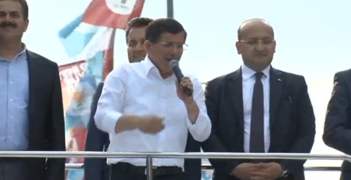 Davutoğlu: Kaos ve şiddet istiyorlar