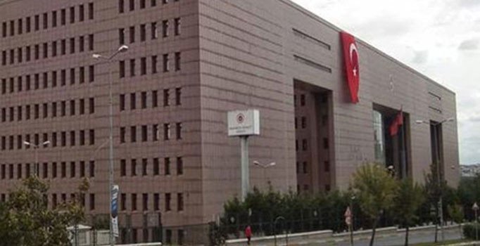 Bakırköy Adalet Sarayı'nda deprem nedeniyle duruşmalara ara