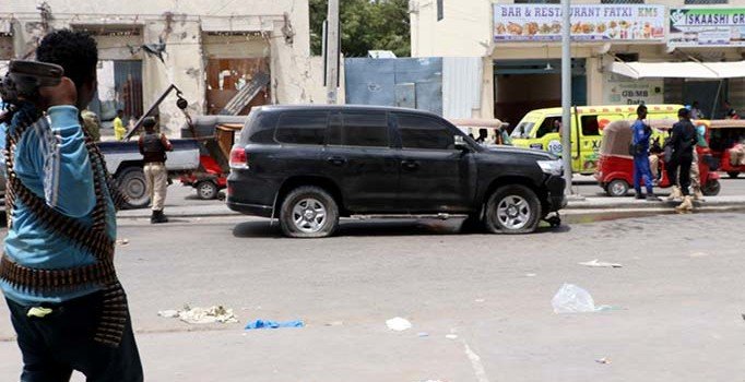 Somali'de Türkiye Maarif Vakfı'na ait araca bombalı saldırı