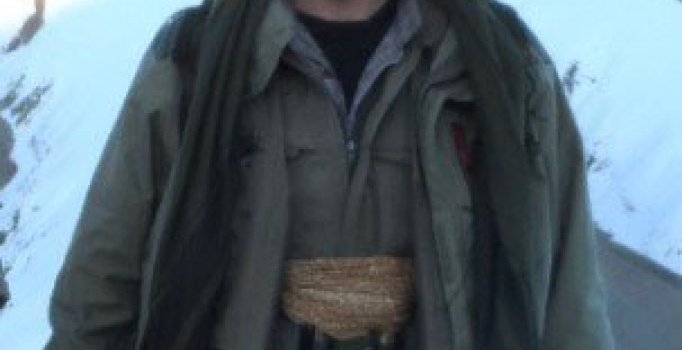 PKK'lı üst düzey terörist teslim oldu