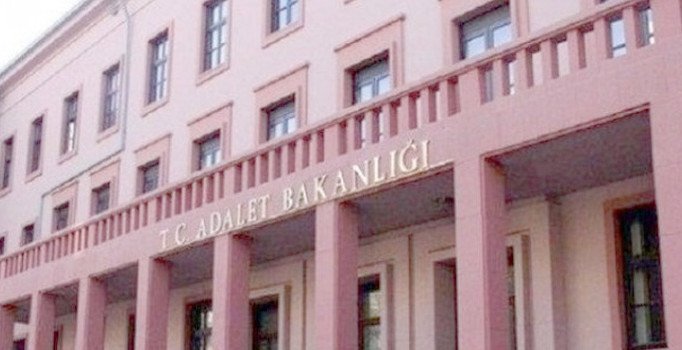 Adalet Bakanlığı 78 sözleşmeli bilişim personeli başvuru şartları neler?