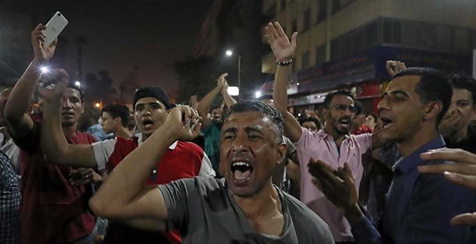 Mısır'da binlerce kişiye 'Sisi' sorgusu