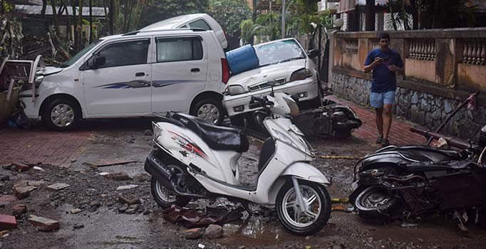 Hindistan'da aşırı yağış bilançosu ağırlaşıyor: Ölü sayısı 33'e yükseldi