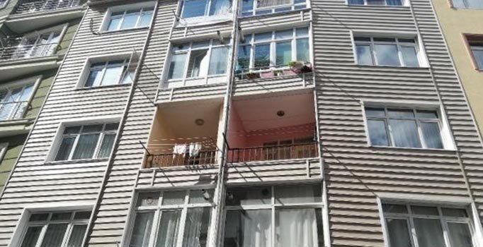 Silivri'de bir bina ile cami mühürlendi