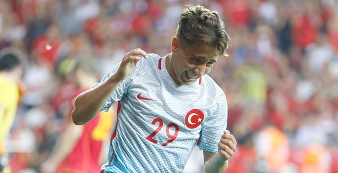 Milli Takım'da Emre Mor oynadığı futbolla herkesi büyüledi