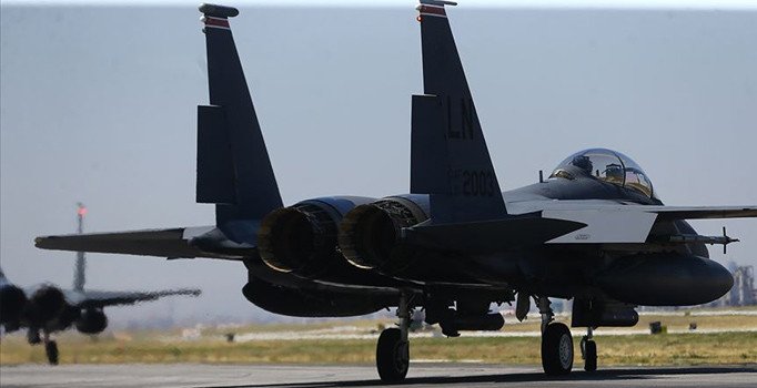 ABD Hava Kuvvetleri Katar'daki üssünü kapattı