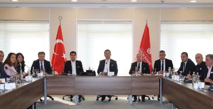 İBB Başkanı İmamoğlu'ndan İYİ Parti'ye 'ittifak' ziyareti