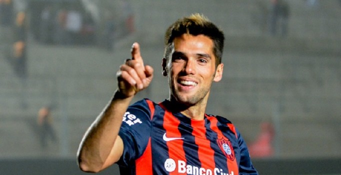 Beşiktaş'ta sol beke Tangocu geliyor