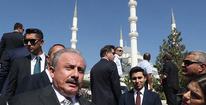 Meclis Başkanı Şentop'tan 40+1 yorumu: Anayasa değişikliği şart