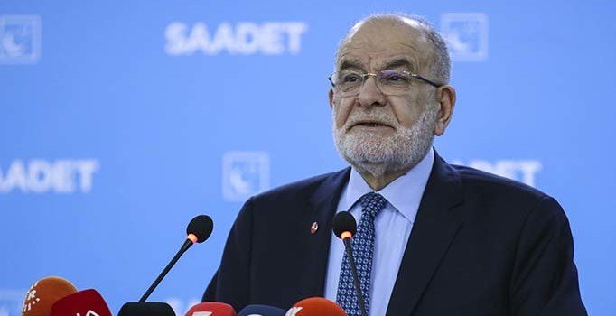 Karamollaoğlu: Ordumuza başarı, devletimize feraset ve dirayet diliyorum