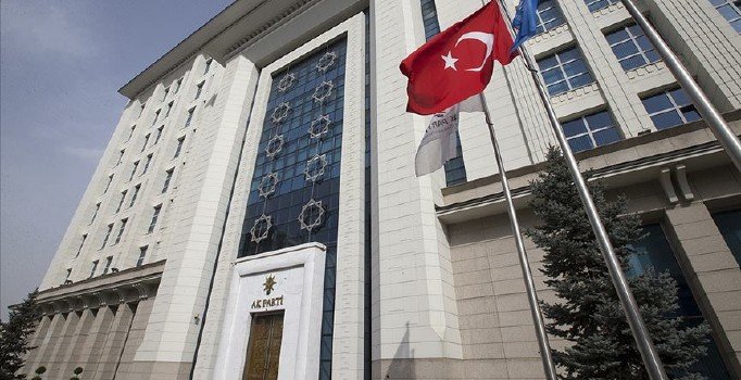 AK Parti'den oğlunu kaybeden MHP'li Yalçın'a başsağlığı mesajı