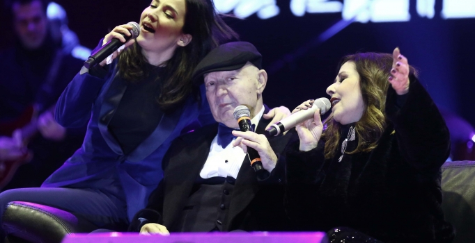 Kayahan'ın tedavi gördüğü hastaneden ilk açıklama