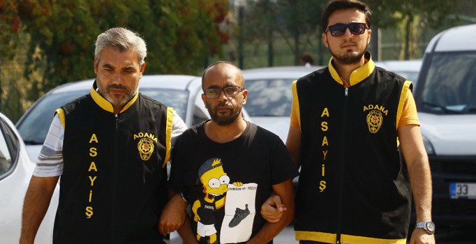 Dolandırdığı kişilere "enayi" diyen sanığa 14 yıl hapis