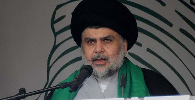Irak'ta Şii lider Sadr'dan milletvekillerine çağrı: Meclis çalışmalarını askıya alın