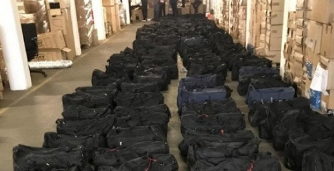 İrlanda’da dev operasyon: 390 bin euro değerinde uyuşturucu ele geçirildi