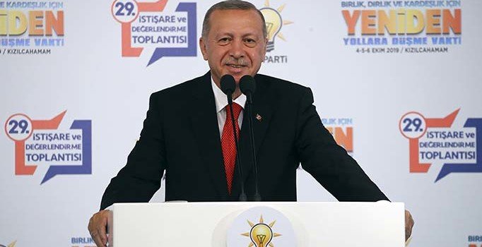 Erdoğan’ın dili sürçtü, AK Parti yerine Refah Partisi dedi
