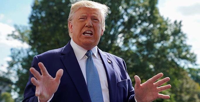 Trump, yeni göçmen beyannamesini imzaladı: Sağlık sigortası yoksa ülkeye giriş de yok