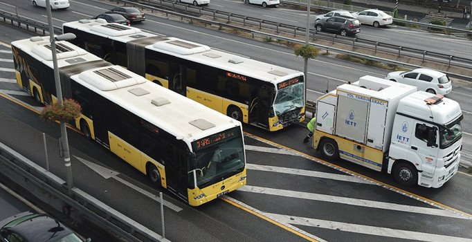 İETT, metrobüs kazalarını masaya yatırdı