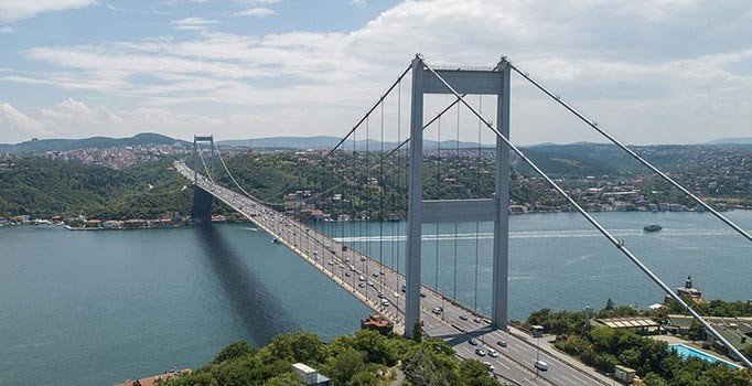 Boğaz köprüleri ve otoyol geçiş ücretlerine zam