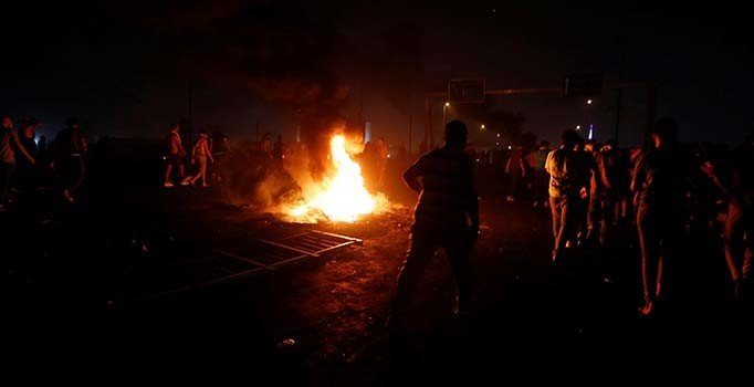 Bağdat'ta Sadr bölgesinde göstericilere müdahale: 15 ölü