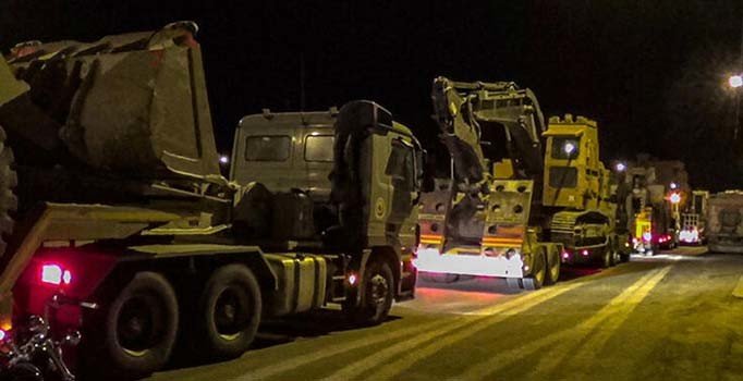 Sınıra iş makinesi sevkiyatı