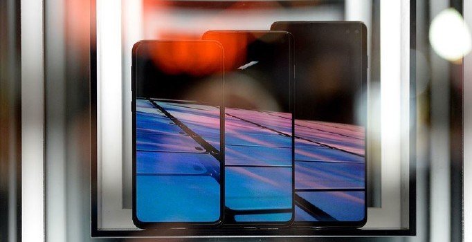 Afrika'nın ilk akıllı telefon fabrikası Ruanda'da kuruldu