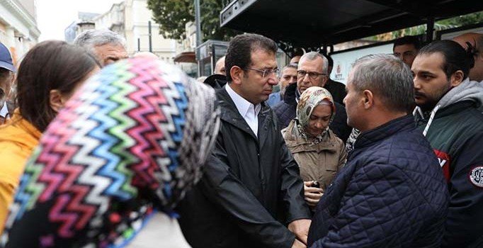 İmamoğlu, İstiklal Caddesi'nde öldürülen İTÜ'lü Halit Ayar'ın ailesiyle bir araya geldi