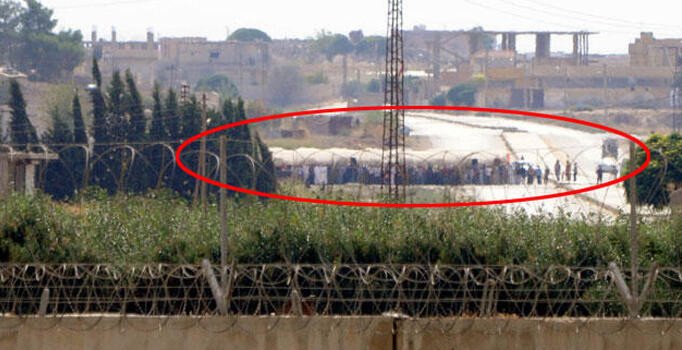 Sınırdaki beton bloklar kaldırılıyor