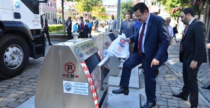 Genç, yer altı çöp konteynır sistemini inceledi