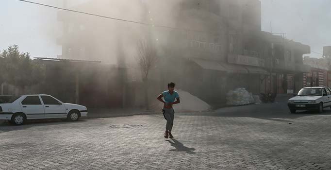 Akçakale'ye 2 havan mermisi düştü