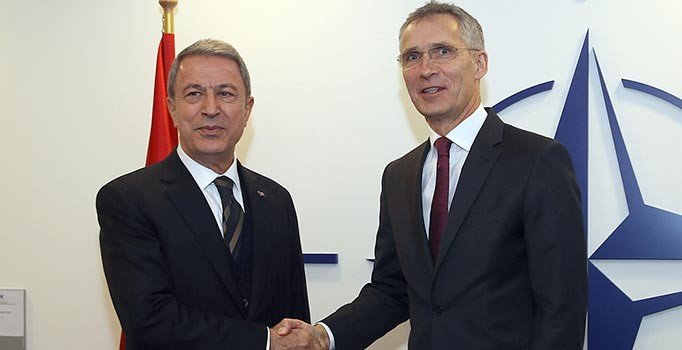 Bakan Akar, NATO Genel Sekreteri Stoltenberg ile görüştü