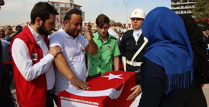 Akçakale'de şehit Muhammed bebek ile Cihan Güneş için tören