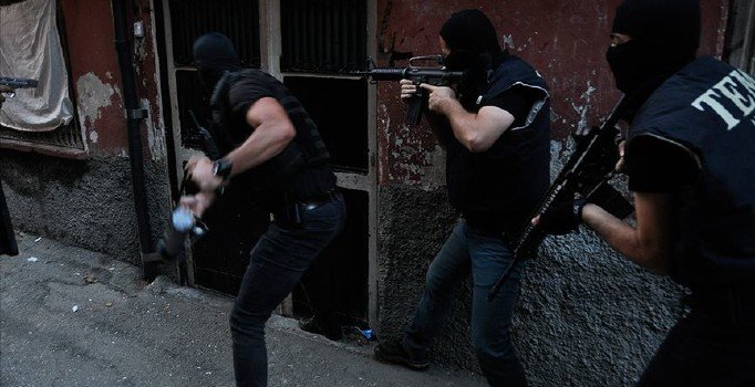 İstanbul'daki DEAŞ soruşturmasında 15 şüpheli için adli kontrol talebi