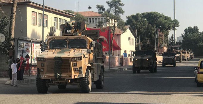 Sınıra tank ve komando sevkiyatı