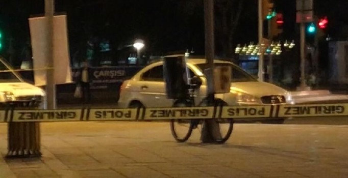Meydan’da şüpheli bisiklet paniği