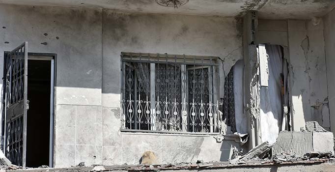 Terör örgütü YPG, yardıma koşanları da vurdu