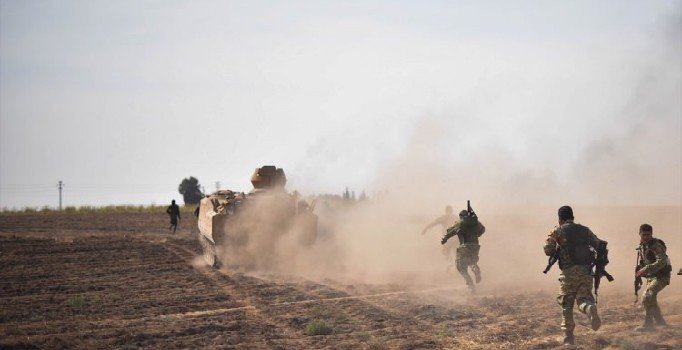 Ele geçirilen Rasulayn’ın doğusunda çatışma yoğunlaştı