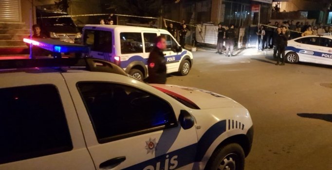 Avcılar'da silahlı kavga: 3 yaralı