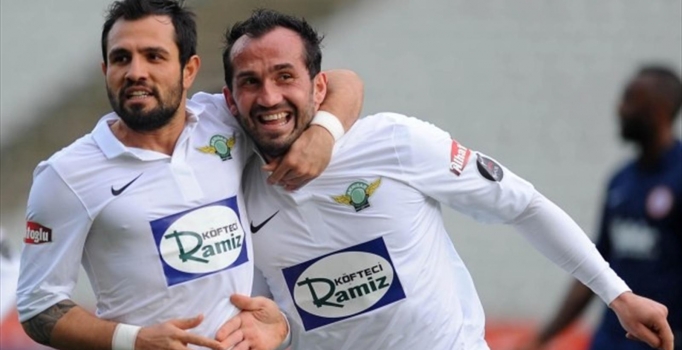 Akigo'da Gekas gitti golleri kaldı