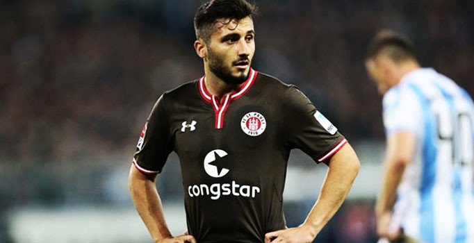 St. Pauli, Barış Pınarı'na destek paylaşımı yapan Enver Cenk Şahin'i kadro dışı bırakıldı